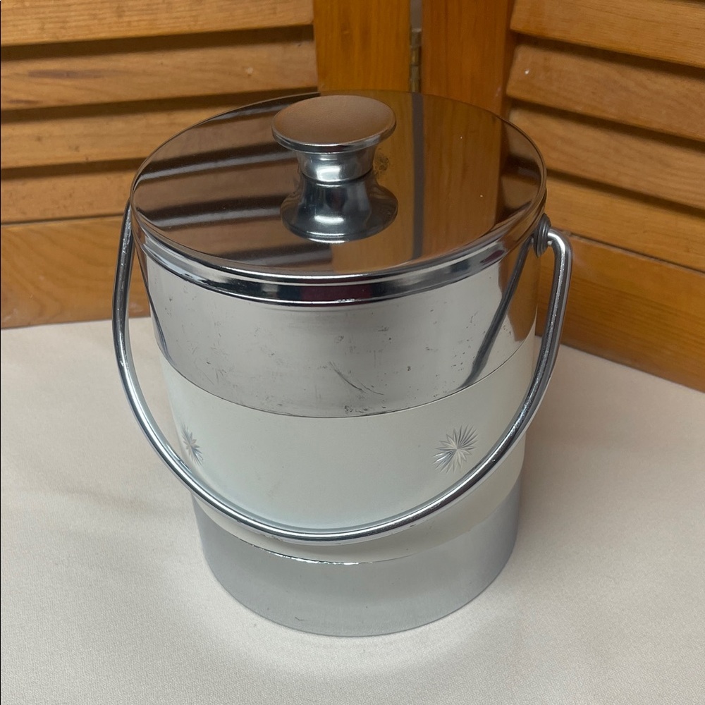 Mid Century Modern, Vintage Silver and White Ice Bucket - Picture 3 of 16